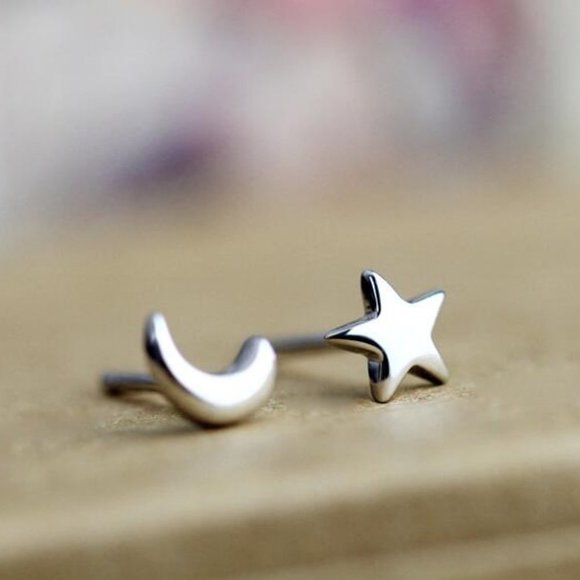 NEW 925 Sterling Silver Moon Star Stud Earrings C - Picture 1 of 7